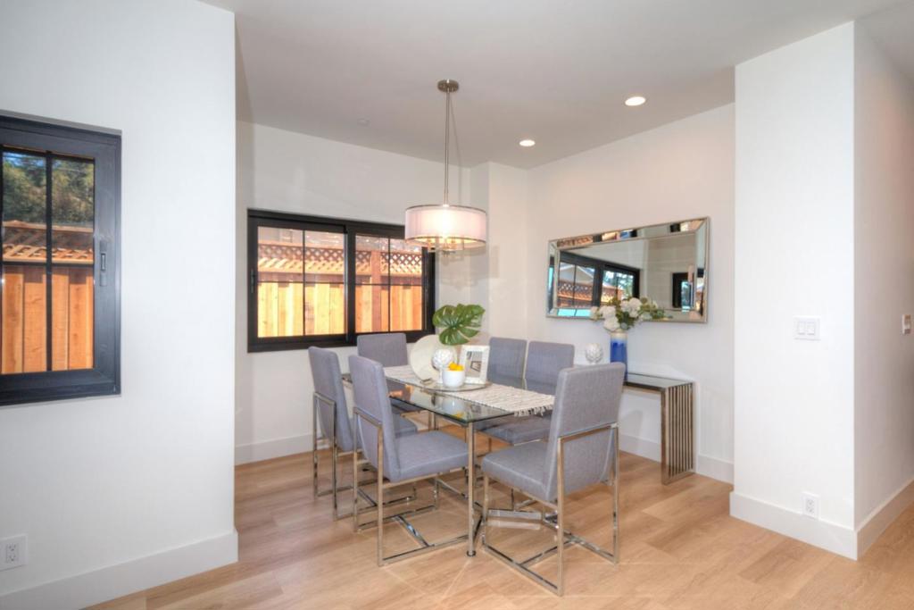 W Hudson Street Property Photo 10