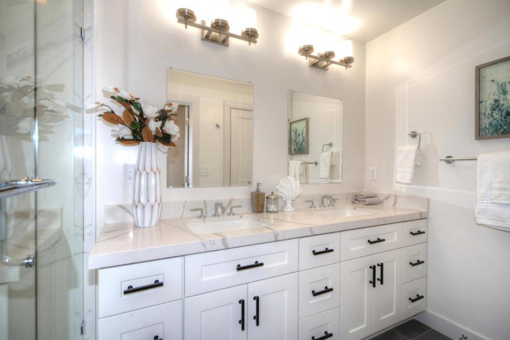 W Hudson Street Property Photo 16
