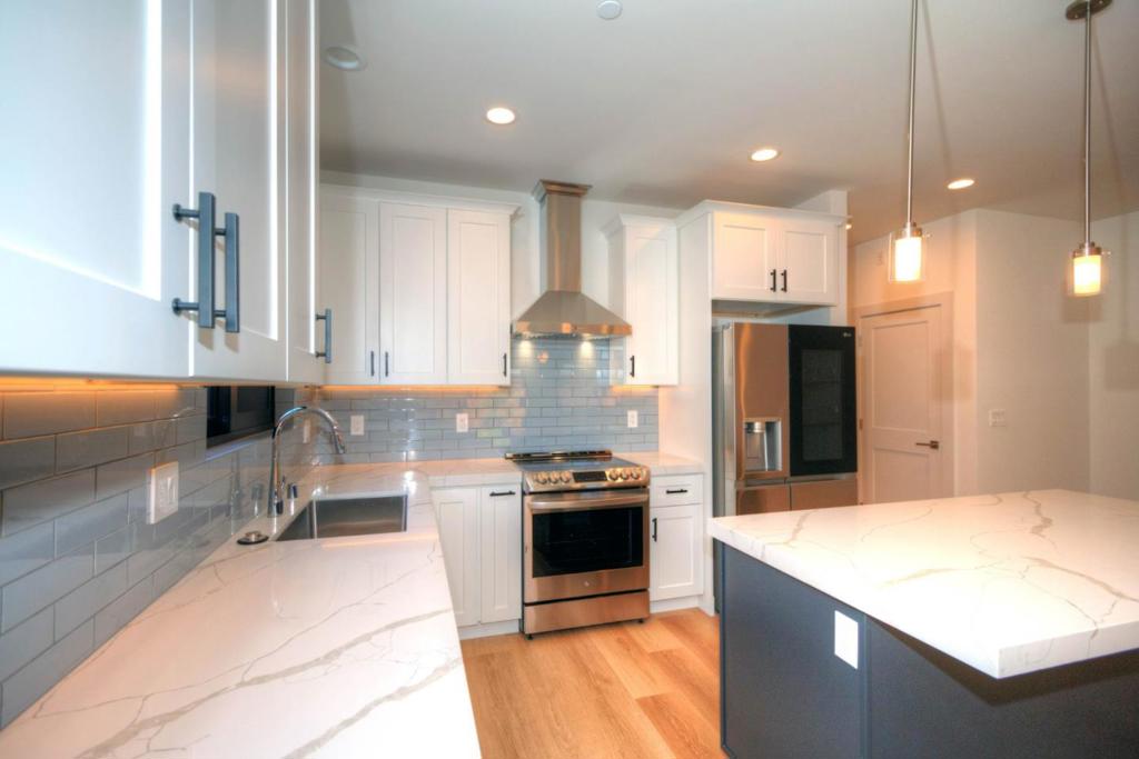 W Hudson Street Property Photo 25