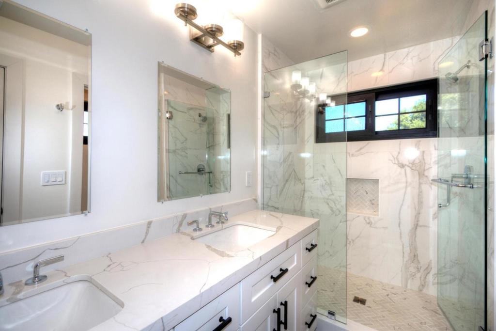 W Hudson Street Property Photo 33