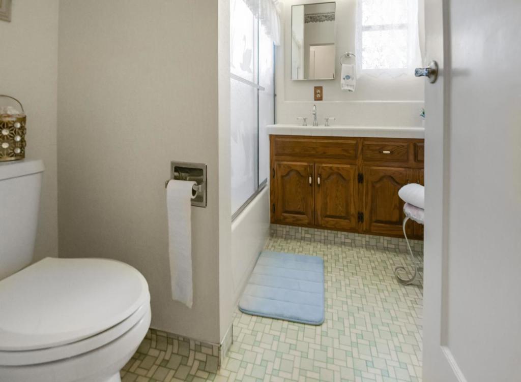 22782 Third Avenue Property Photo 31