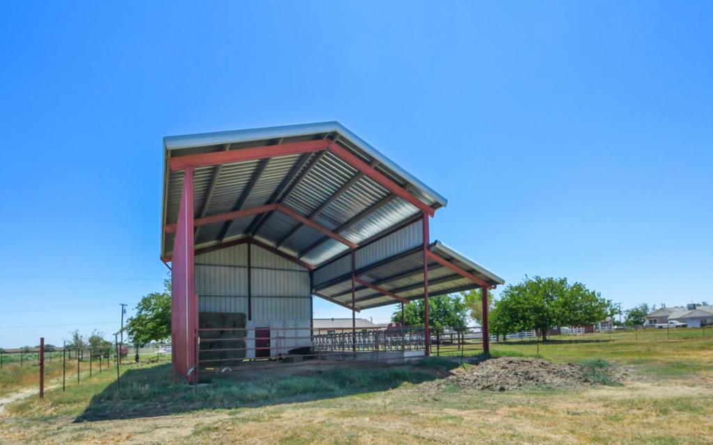 22782 Third Avenue Property Photo 44