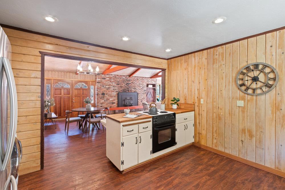 191 River Lane Property Photo 7