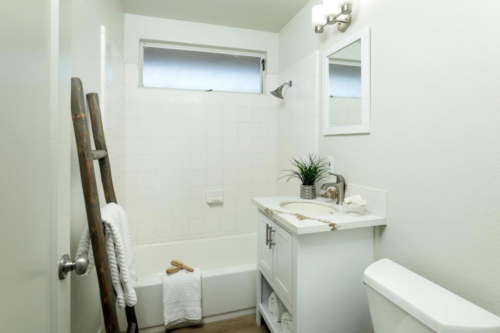 1851 Willow Street Property Photo 13