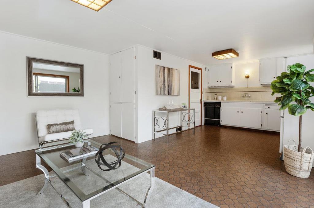 116 School Street Property Photo 18