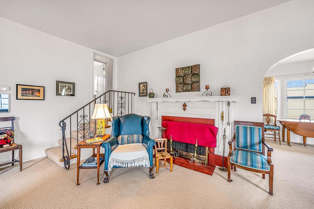 Cayuga Street Property Photo 10