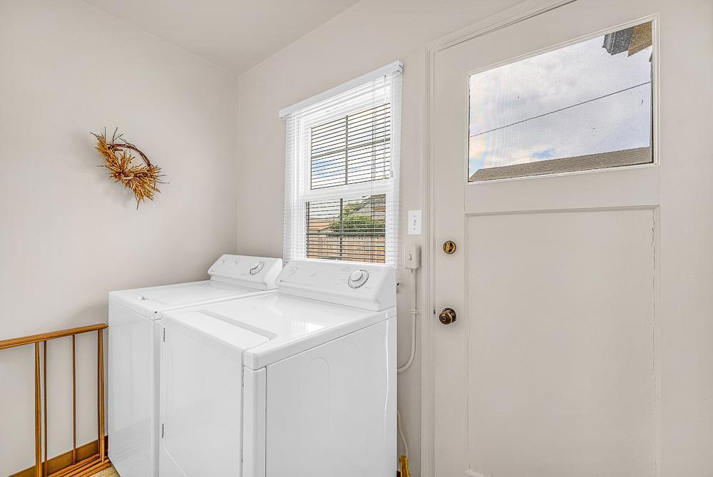Cayuga Street Property Photo 18
