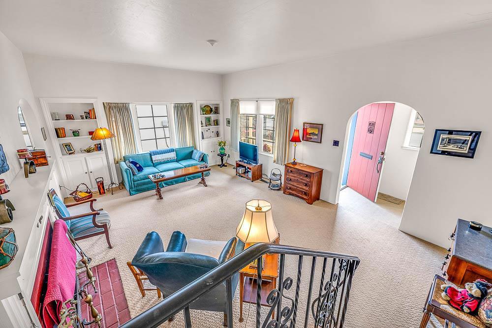 Cayuga Street Property Photo 23