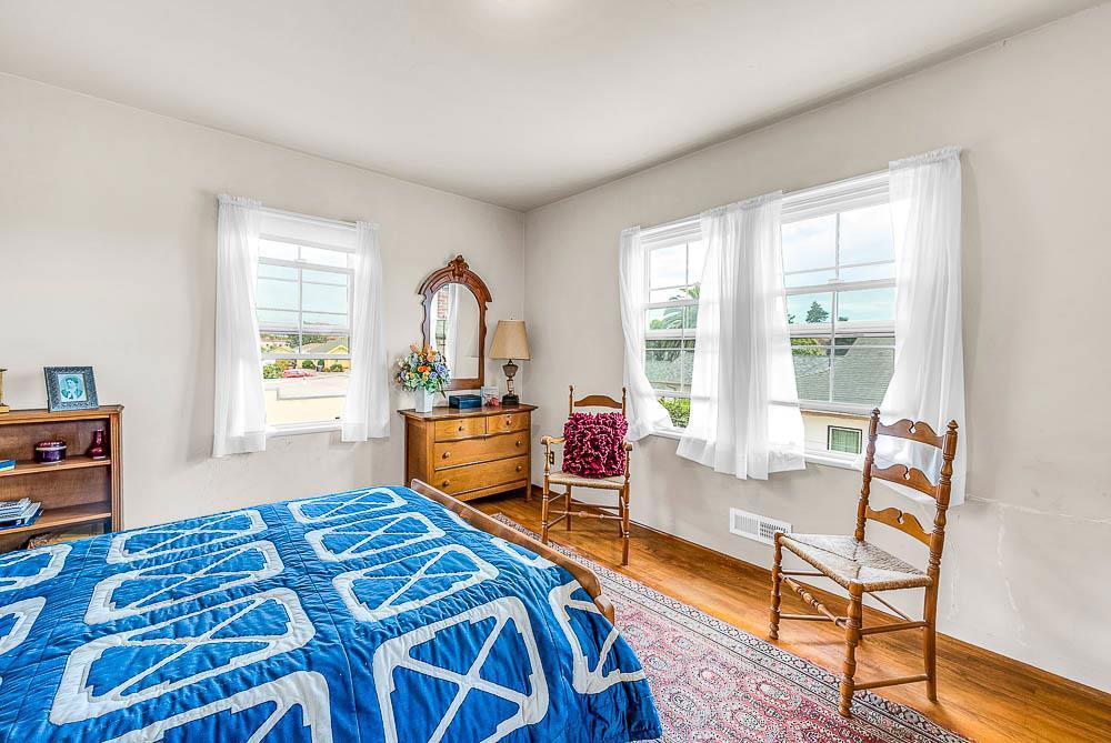 Cayuga Street Property Photo 28