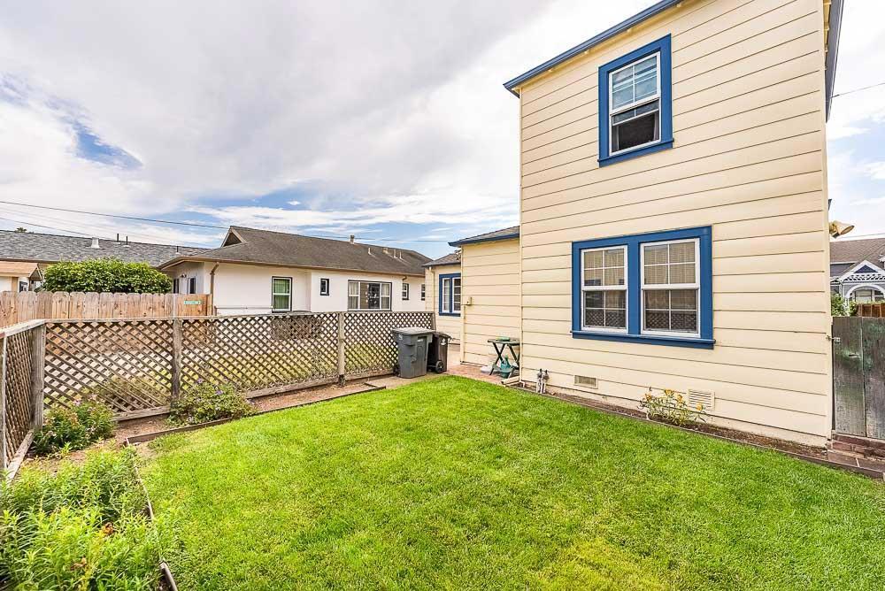 Cayuga Street Property Photo 32