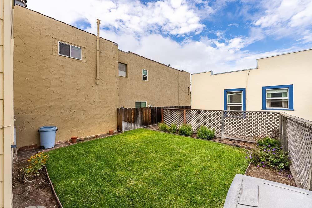 Cayuga Street Property Photo 33