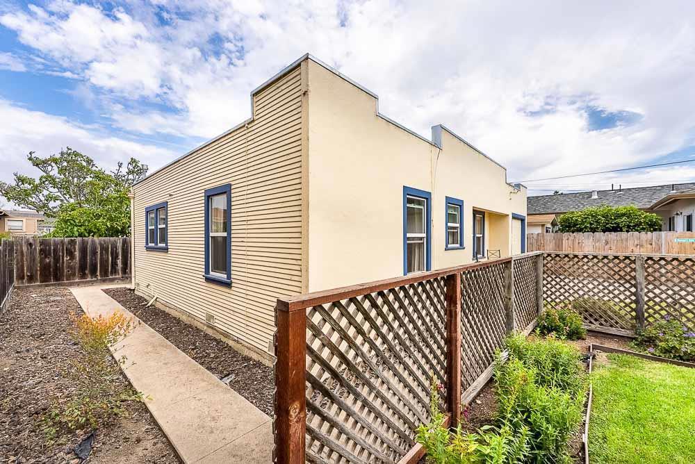 Cayuga Street Property Photo 34