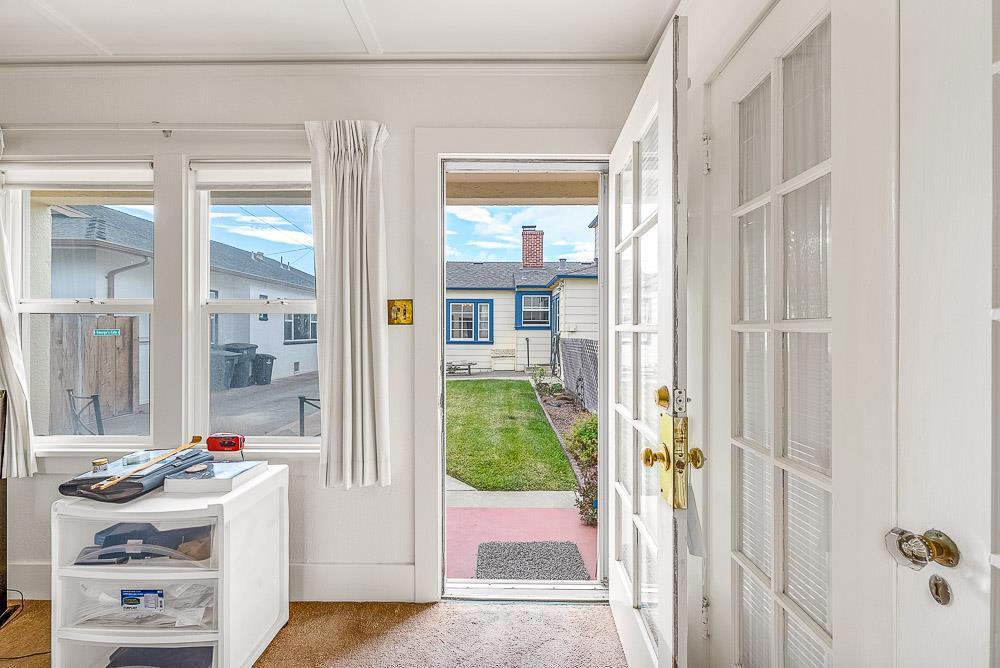 Cayuga Street Property Photo 39