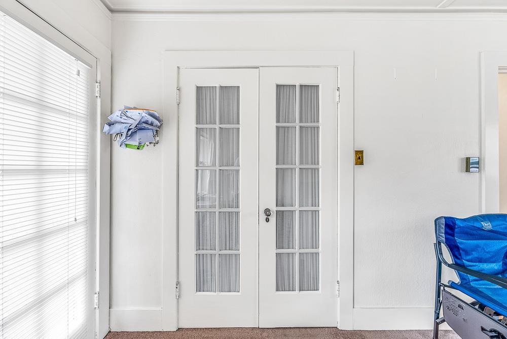 Cayuga Street Property Photo 42