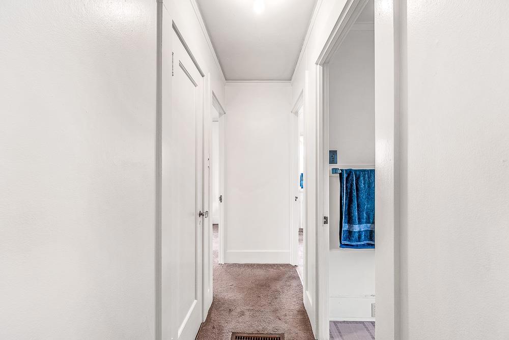 Cayuga Street Property Photo 50
