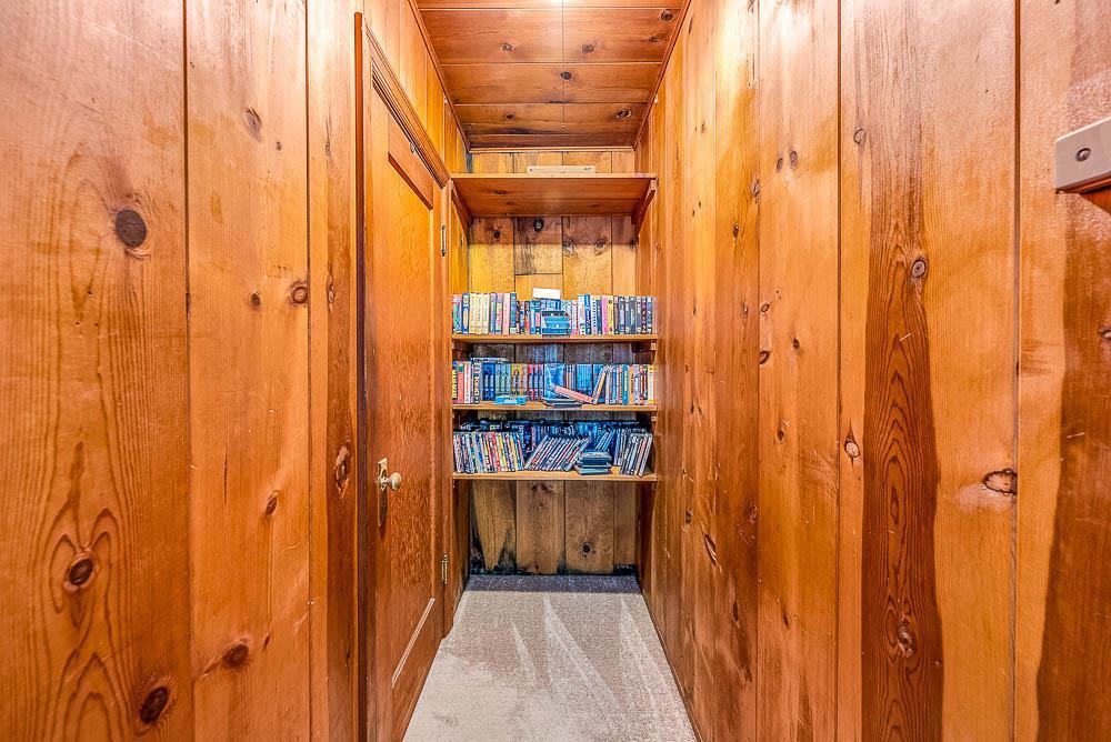 Cayuga Street Property Photo 53