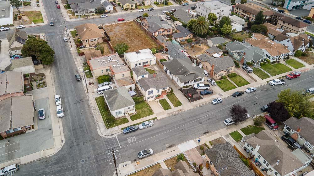 Cayuga Street Property Photo 63