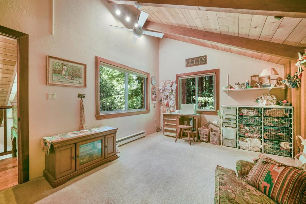17388 Tressel Pass Road Property Photo 31