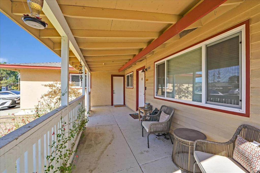 1300 Mesa Drive Property Photo 4