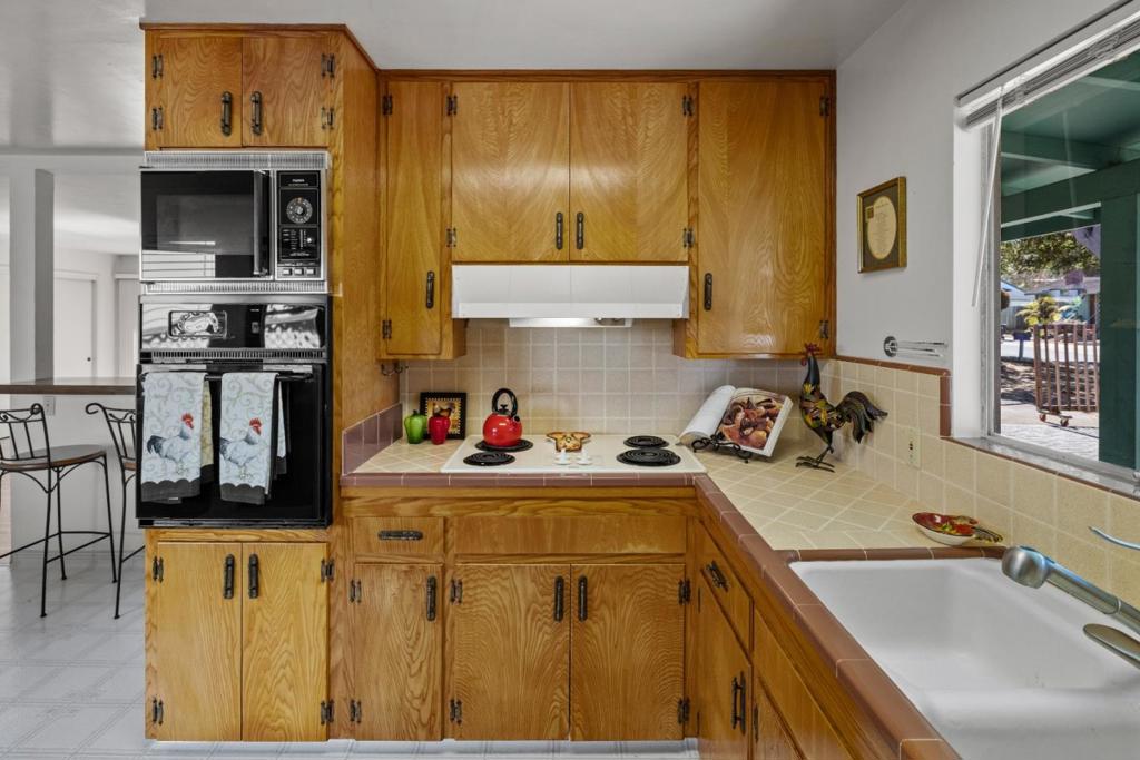 1186 Jewell Avenue Property Photo 16