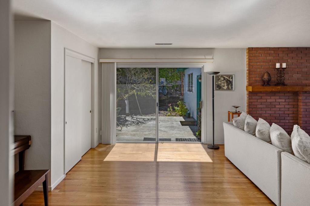 1186 Jewell Avenue Property Photo 18