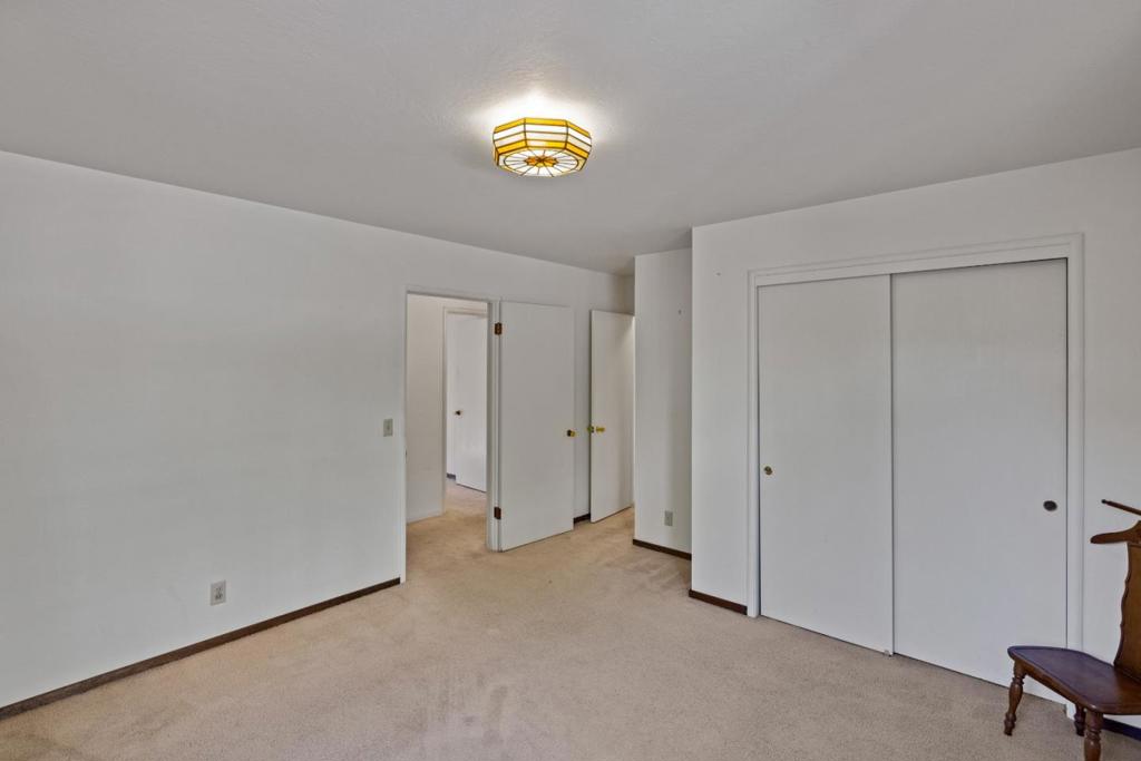 1186 Jewell Avenue Property Photo 20
