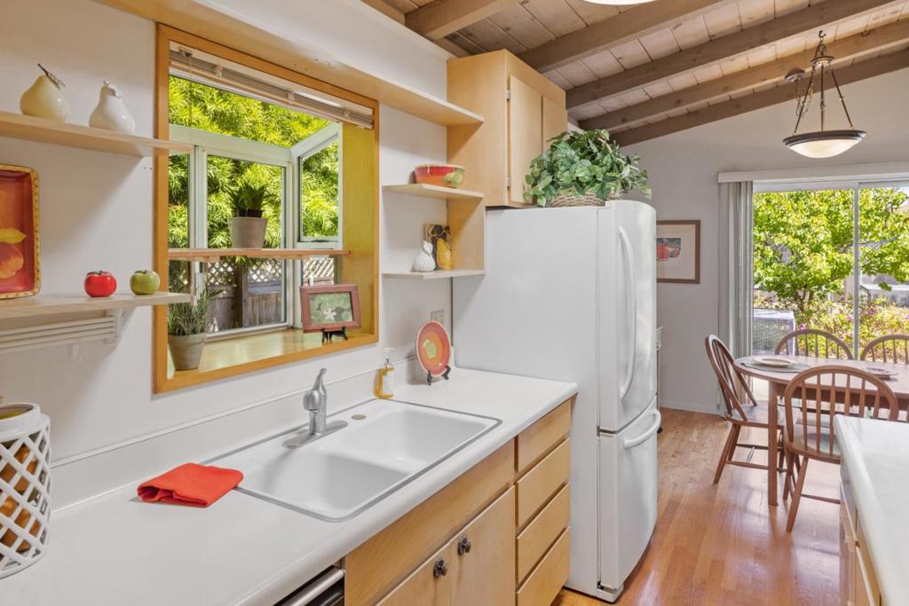 1186 Jewell Avenue Property Photo 38