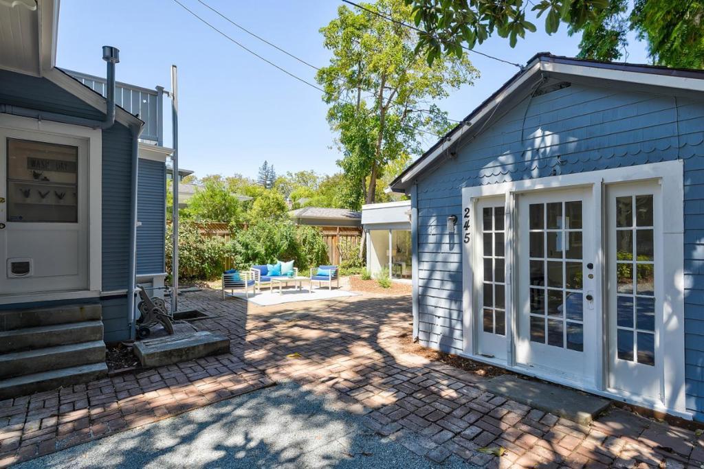 243 Webster Street Property Photo 24