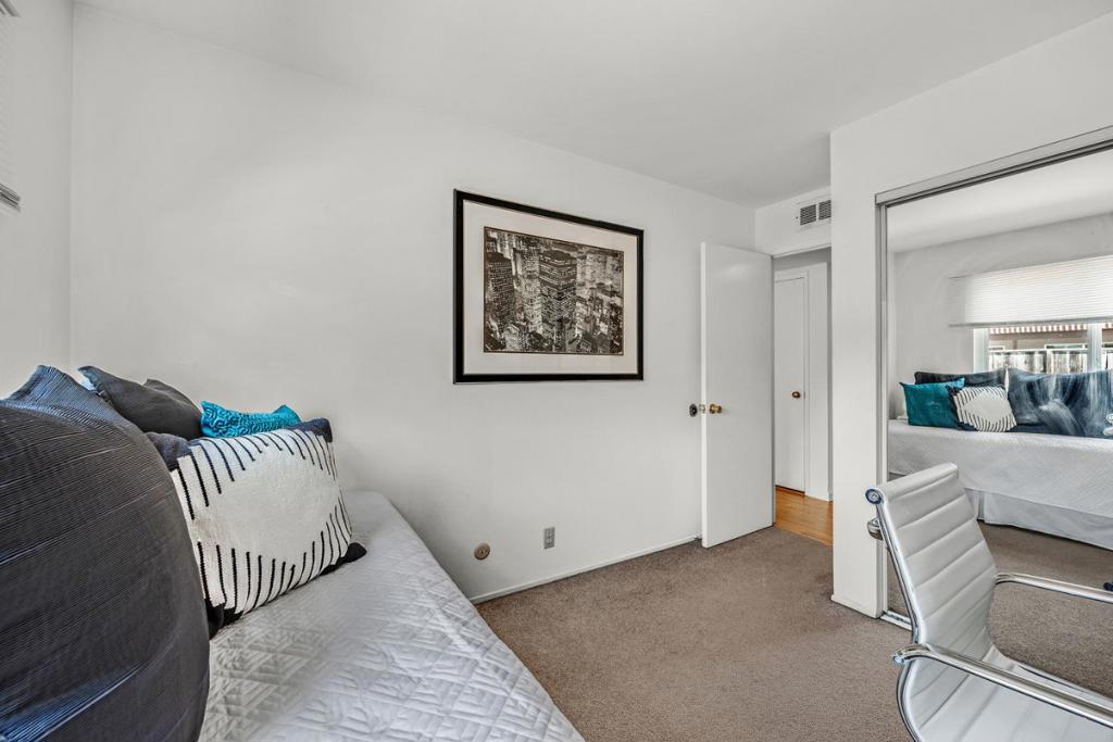 Oxford Lane Property Photo 17