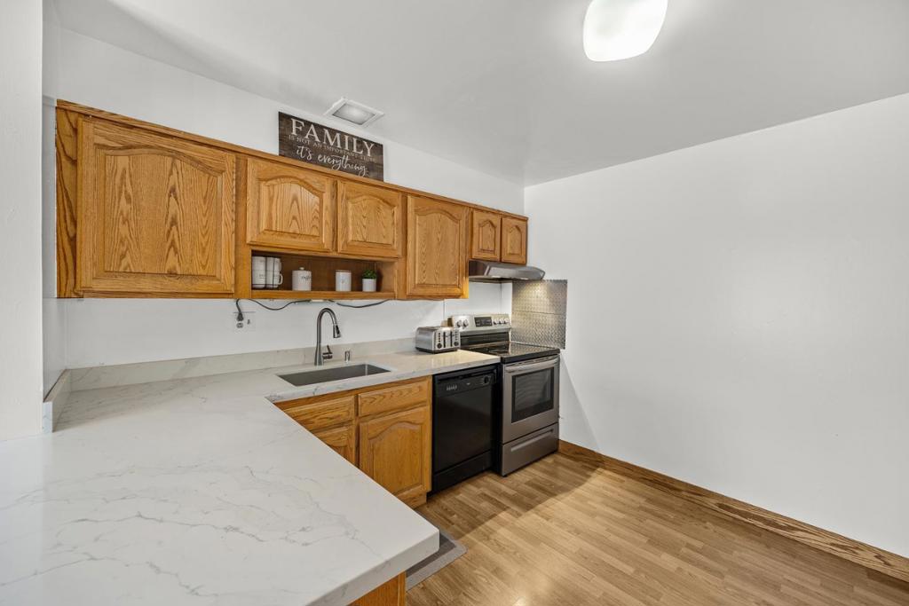 Oxford Lane Property Photo 29