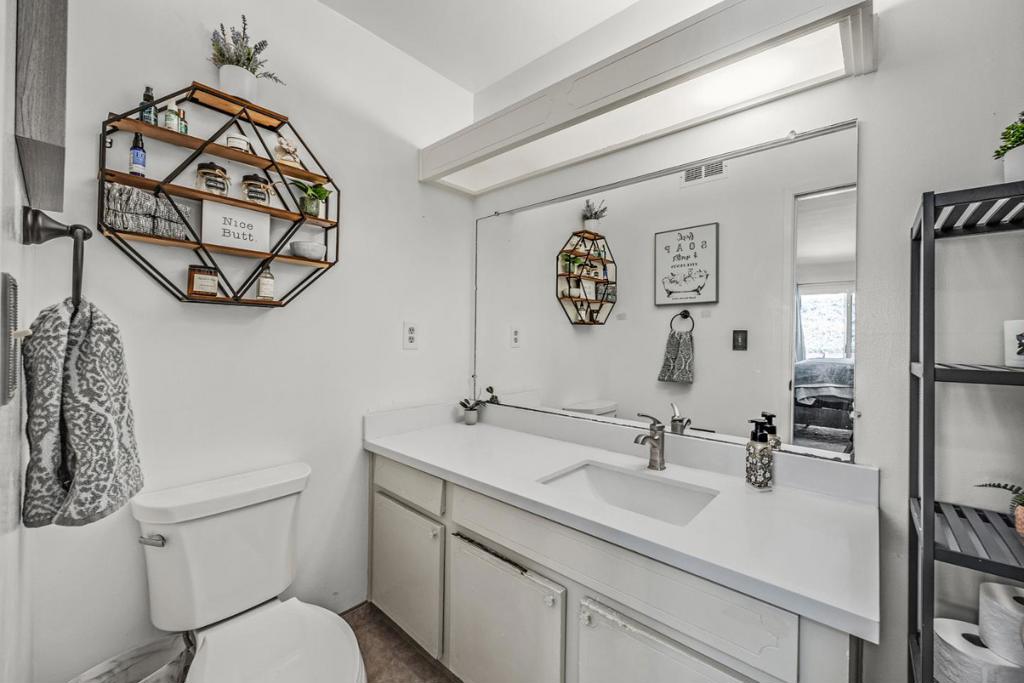 Oxford Lane Property Photo 34