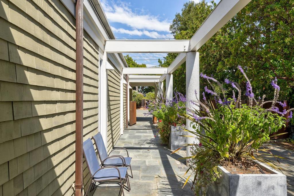 848 Nash Road Property Photo 4
