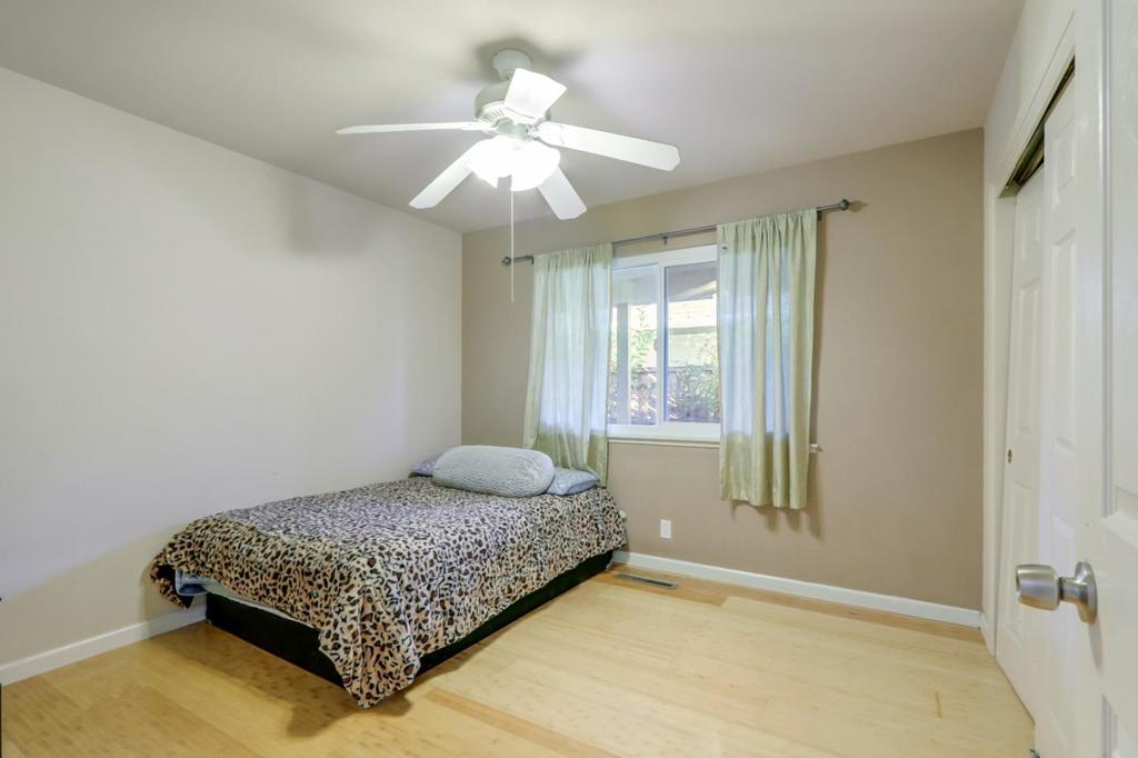 931 Miller Avenue Property Photo 8