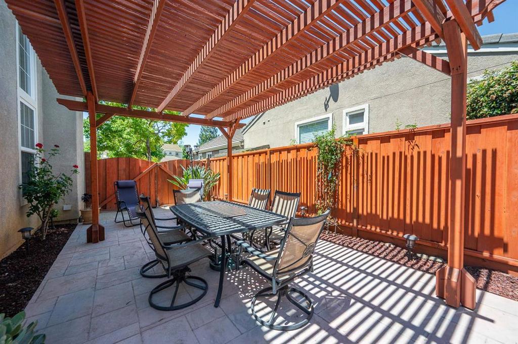 19122 Legend Court Property Photo 23