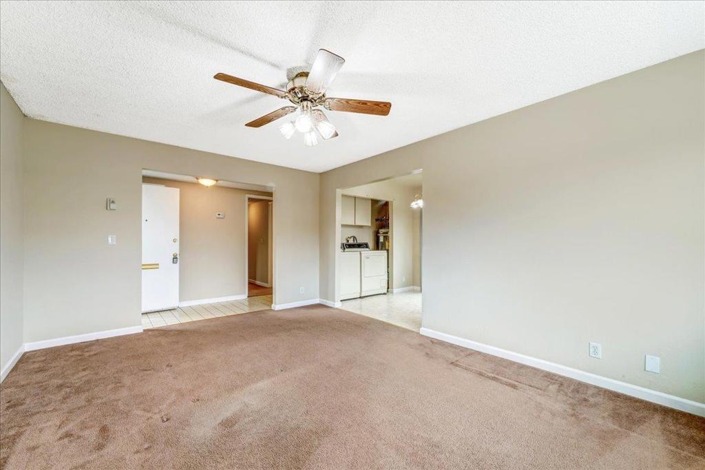 5523 Thornwood Drive Property Photo 8