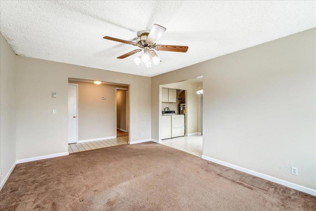 5523 Thornwood Drive Property Photo 15