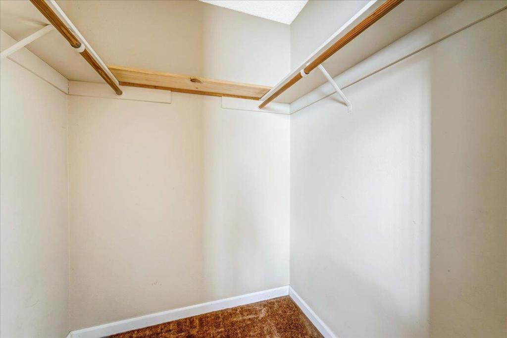 5523 Thornwood Drive Property Photo 20