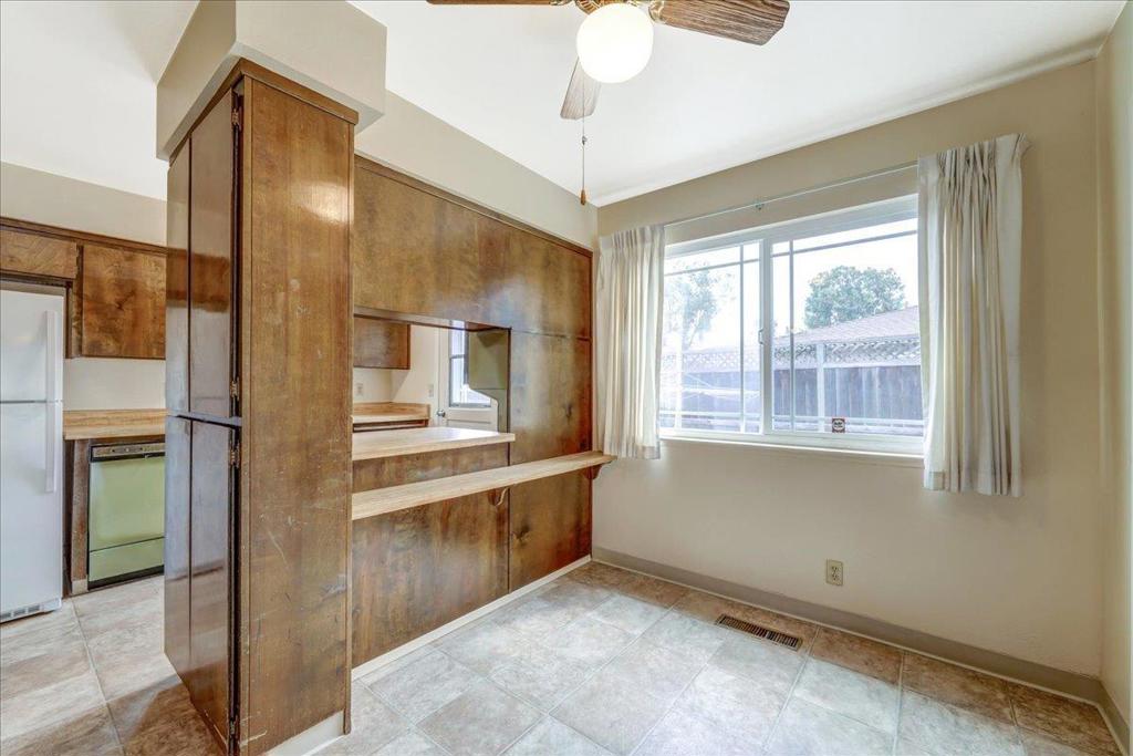 5523 Thornwood Drive Property Photo 44