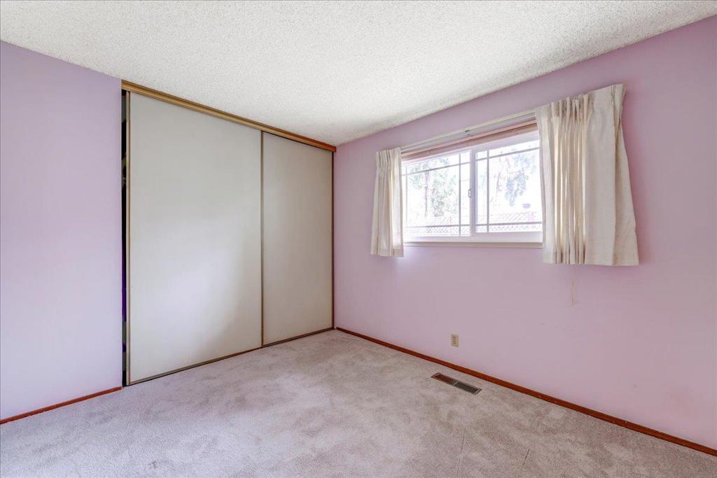 5523 Thornwood Drive Property Photo 57