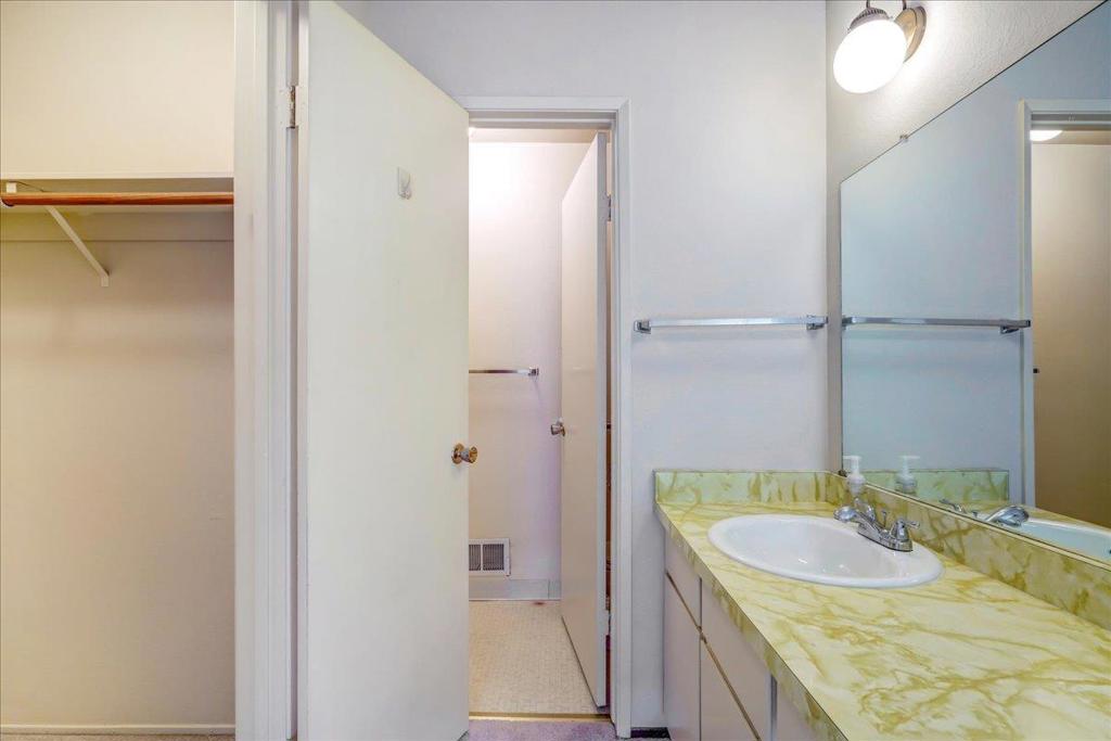 5523 Thornwood Drive Property Photo 64