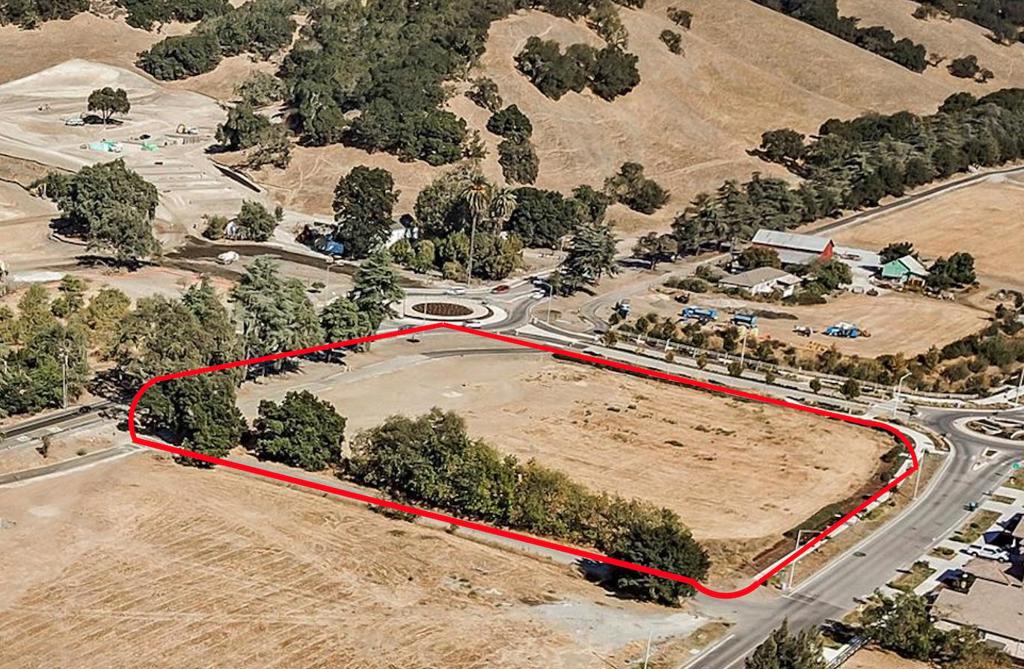 0 Hecker Pass Property Photo 10