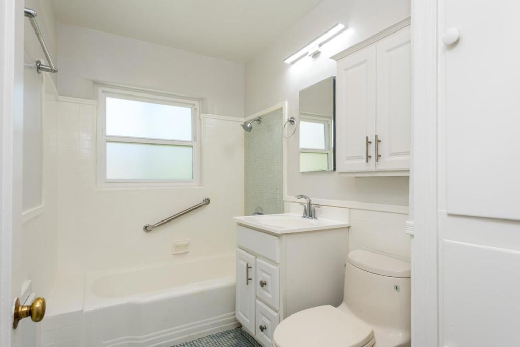 831 Canyon Road Property Photo 12
