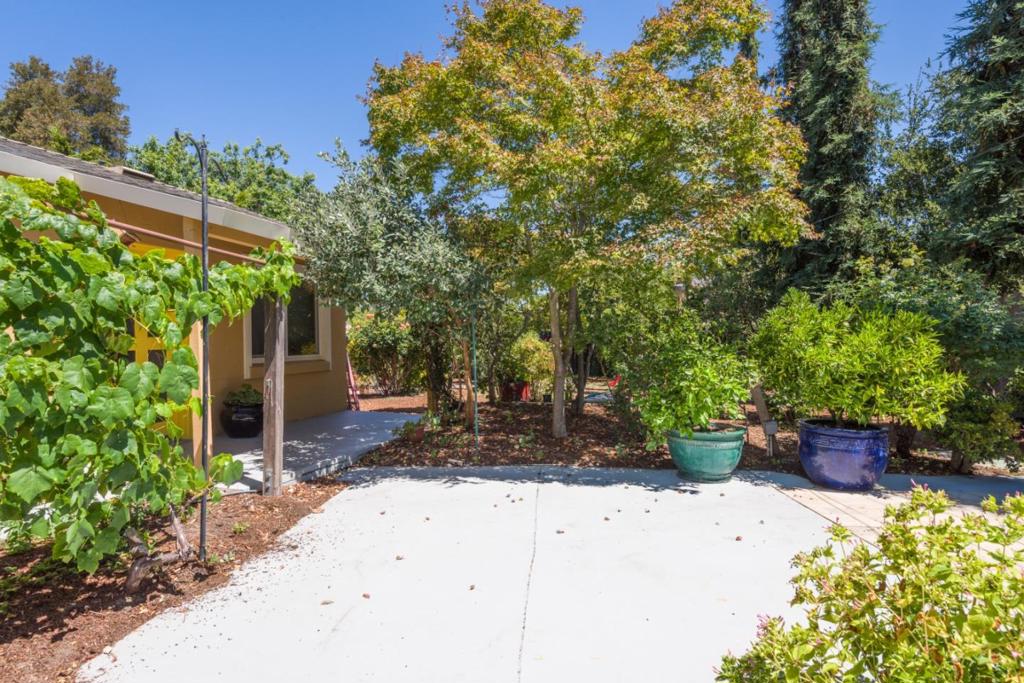 831 Canyon Road Property Photo 17