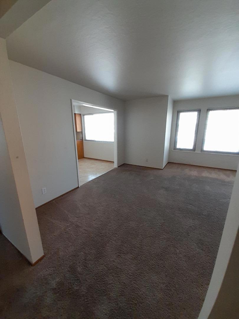 5625 Mission Street Property Photo 53