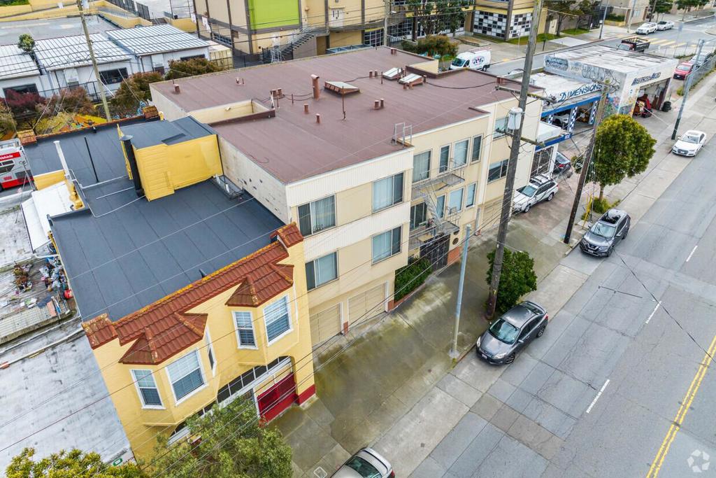 5625 Mission Street Property Photo 62