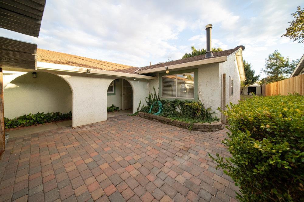 945 Matador Drive Property Photo 7