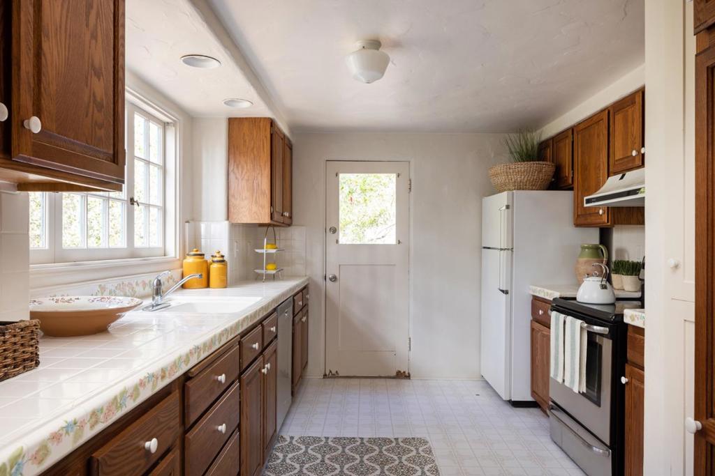 24730 Dolores Street Property Photo 8