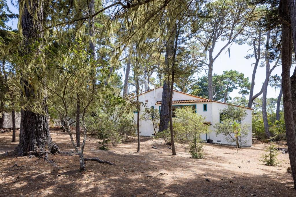 24730 Dolores Street Property Photo 15
