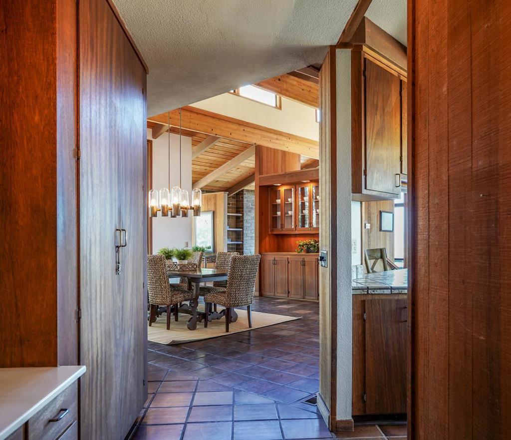 270 River Road Property Photo 13