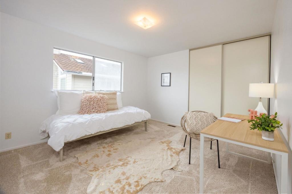 Spruce Street Property Photo 13